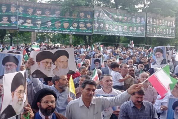 عکس | حمایت مردم خرم‌آباد از عملیات «بشارت فتح»