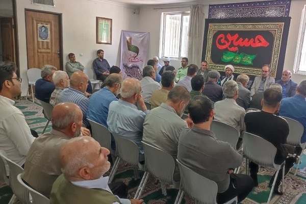 گردهمایی جمعی از پیرغلامان حسینی، ذاکران اهل‌بیت(ع)