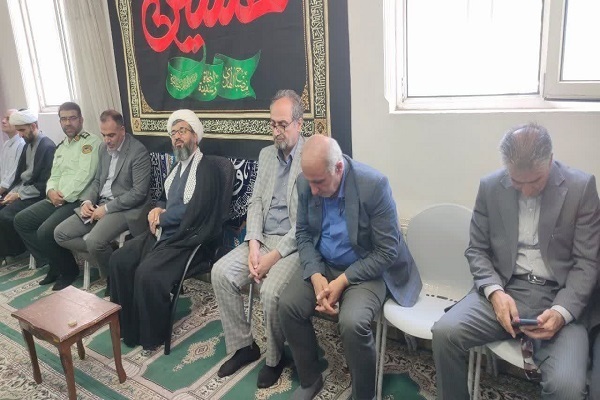 گردهمایی جمعی از پیرغلامان حسینی، ذاکران اهل‌بیت(ع)