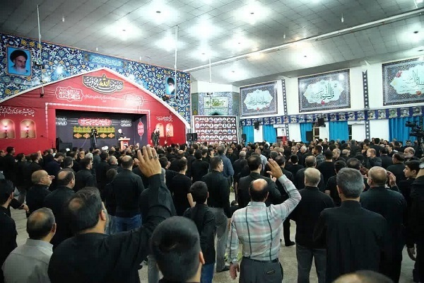 شب ششم عزای حضرت سیدالشهداء(ع) در حسینیه ثارالله خرم‌آباد