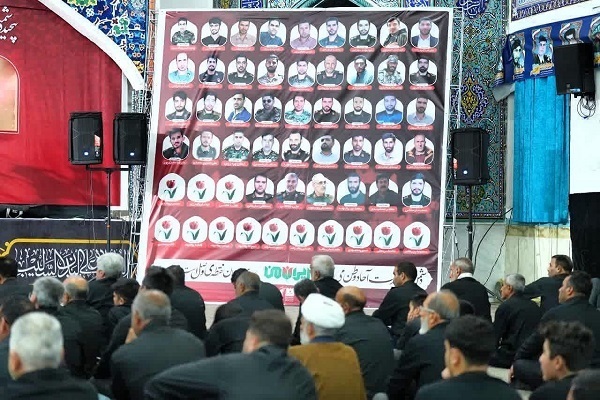 شب ششم عزای حضرت سیدالشهداء(ع) در حسینیه ثارالله خرم‌آباد