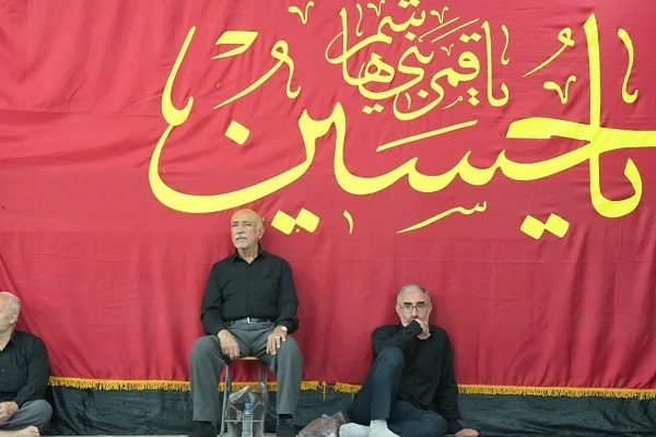 شب ششم عزای حضرت سیدالشهداء(ع) در حسینیه ثارالله خرم‌آباد