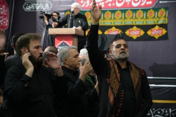 عکس | شب هفتم عزای حسین(ع) در حسینیه ثارالله(ع) خرم‌آباد
