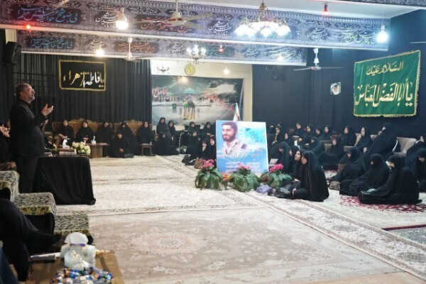 عکس | حضور استاندار لرستان در مؤسسه فرهنگی و مذهبی بانوان «فاطمه‌الزهرا(س)»