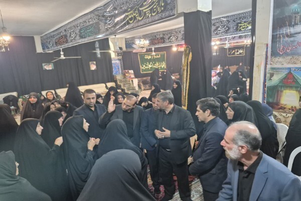 عکس | حضور استاندار لرستان در مؤسسه فرهنگی و مذهبی بانوان «فاطمه‌الزهرا(س)»