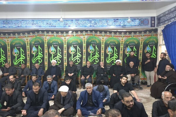 مراسم عزاداری شب نهم محرم در بیت نماینده ولی‌ فقیه در لرستان