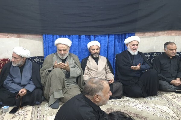 مراسم عزاداری شب نهم محرم در بیت نماینده ولی‌ فقیه در لرستان