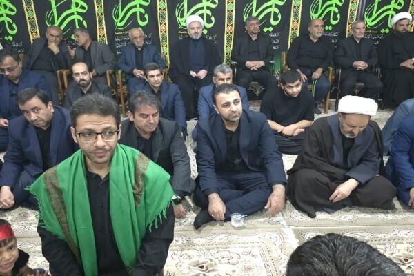 مراسم عزاداری شب نهم محرم در بیت نماینده ولی‌ فقیه در لرستان