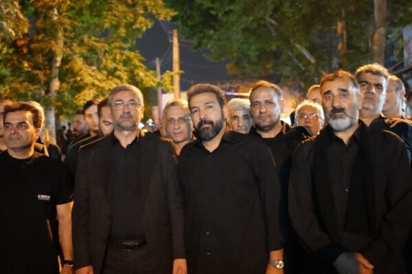 عکس | شرکت استاندار لرستان در مراسم عزاداری سیدالشهدا(ع) در هیئات مذهبی خرم‌آباد