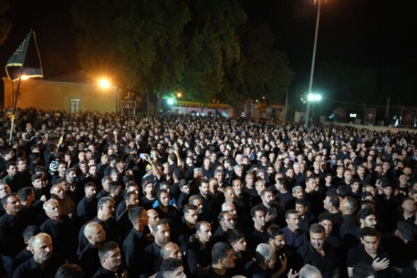 عکس | شرکت استاندار لرستان در مراسم عزاداری سیدالشهدا(ع) در هیئات مذهبی خرم‌آباد