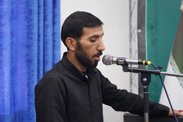 عکس | دیدار مردم رومشکان با نماینده ولی‌فقیه در لرستان