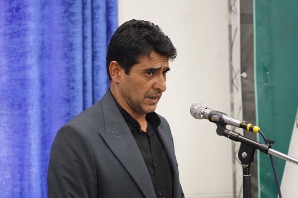 عکس | دیدار مردم رومشکان با نماینده ولی‌فقیه در لرستان