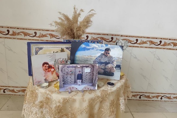 دیدار فرماندار خرم آباد با خانواده 6 شهید جنگ تحمیلی 12 روزه در خرم آباد