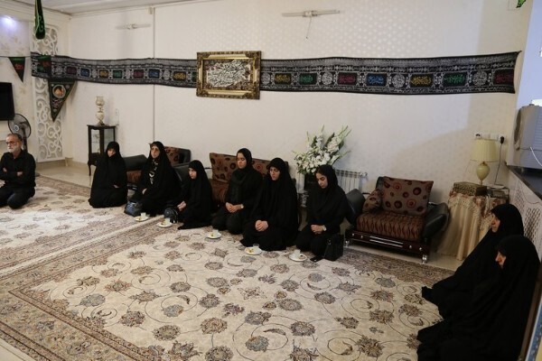 دیدار دانشگاهیان لرستان با خانواده شهید «امیرحسین طولابی»