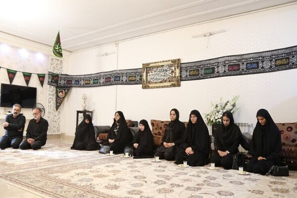 دیدار دانشگاهیان لرستان با خانواده شهید «امیرحسین طولابی»