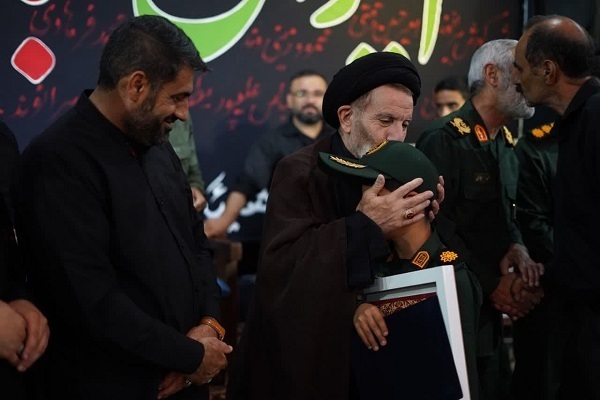 مراسم یادبود شهدای جنگ تحمیلی 12 روزه در خرم‌آباد