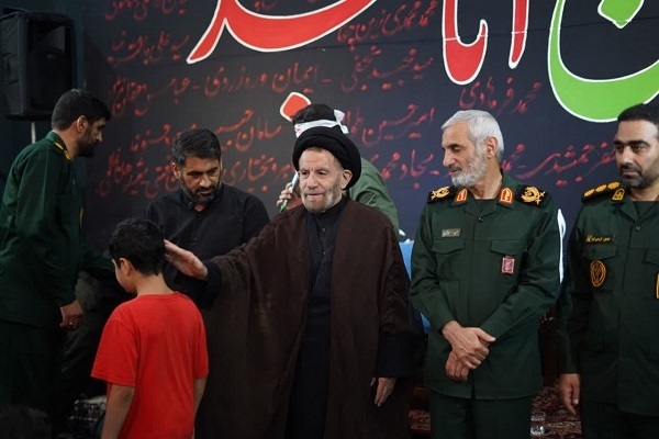 مراسم یادبود شهدای جنگ تحمیلی 12 روزه در خرم‌آباد