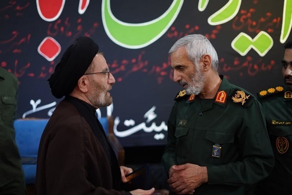 مراسم یادبود شهدای جنگ تحمیلی 12 روزه در خرم‌آباد