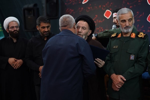 مراسم یادبود شهدای جنگ تحمیلی 12 روزه در خرم‌آباد