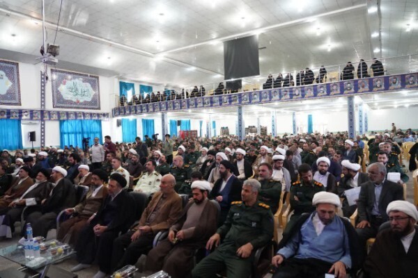 مراسم تکریم و معارفه مسئول جدید دفتر نمایندگی ولی فقیه در سپاه حضرت ابوالفضل(ع) لرستان