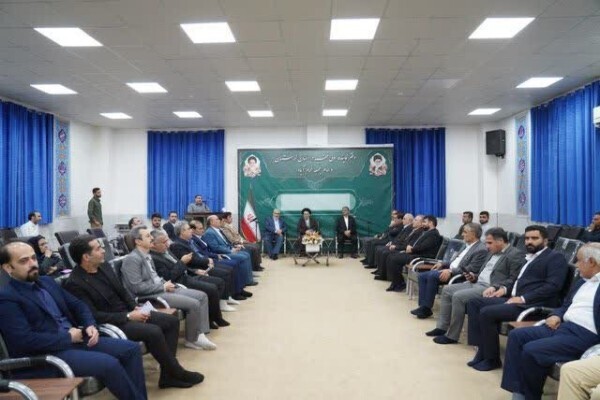 دیدار وزیر نیرو با نماینده ولی‌فقیه در لرستان