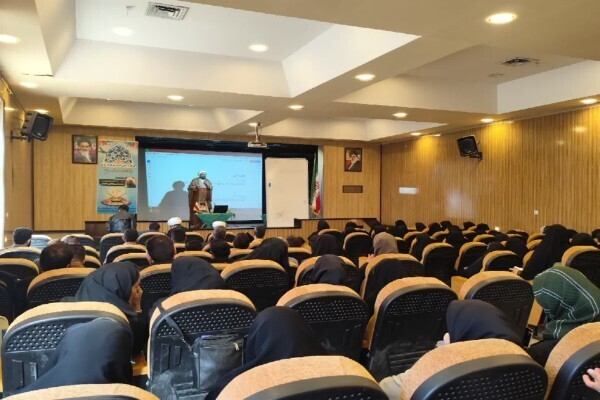 برگزاری گارگاه آموزشی تدبر در قرآن کریم در الیگودرز