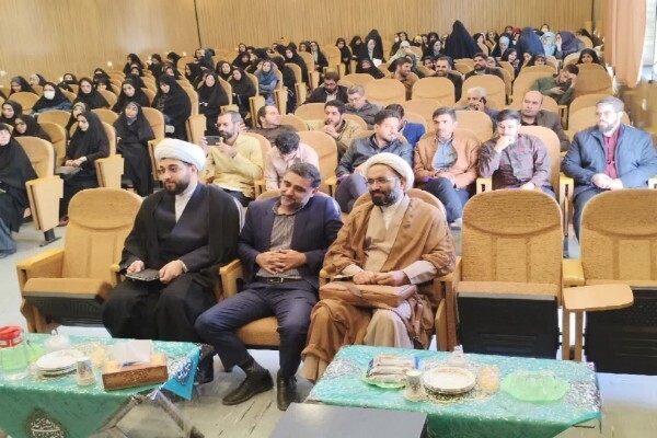 برگزاری گارگاه آموزشی تدبر در قرآن کریم در الیگودرز