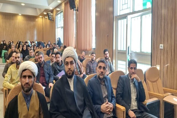 برگزاری گارگاه آموزشی تدبر در قرآن کریم در الیگودرز