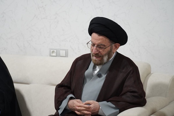 دیدار اعضای شورای فرهنگ عمومی لرستان با خاناده شهدای جنگ 12 روزه