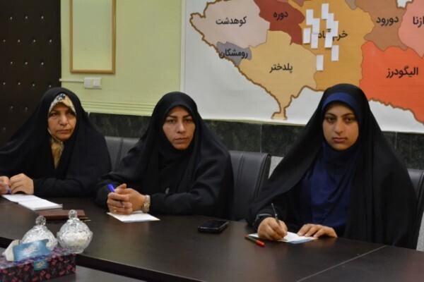 عکس | نشست فعالان و تشکل‌های عرصه نوجوانی خرم‌آباد