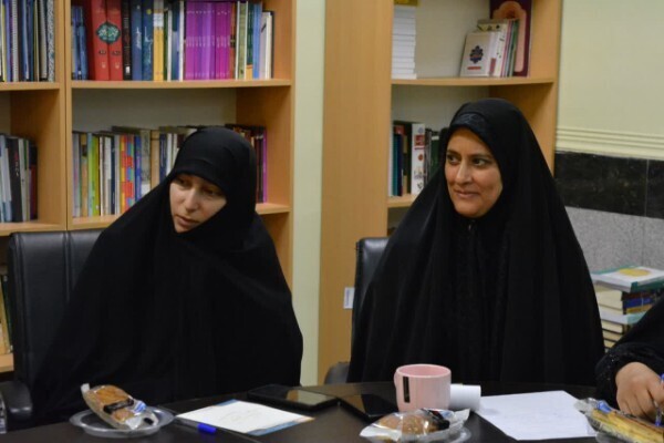 عکس | نشست فعالان و تشکل‌های عرصه نوجوانی خرم‌آباد