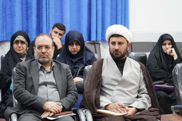 نشست خواهران مطالبه‌گر خرم‌آباد