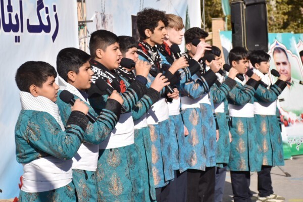 نواخته شدن زنگ ایثار و مقاومت به مناسبت هفته بسیج