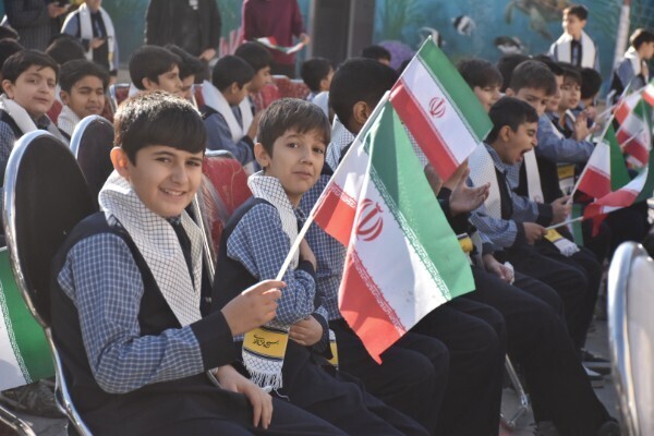 نواخته شدن زنگ ایثار و مقاومت به مناسبت هفته بسیج