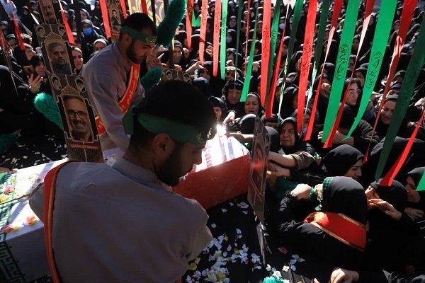 تشییع پیکر دو شهید گمنام در الشتر و نورآباد