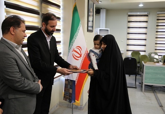 تجلیل دانشگاه لرستان از خانواده‌های معظم شهیدان جنگ تحمیلی 12 روزه