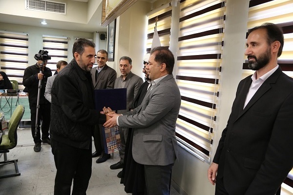 تجلیل دانشگاه لرستان از خانواده‌های معظم شهیدان جنگ تحمیلی 12 روزه