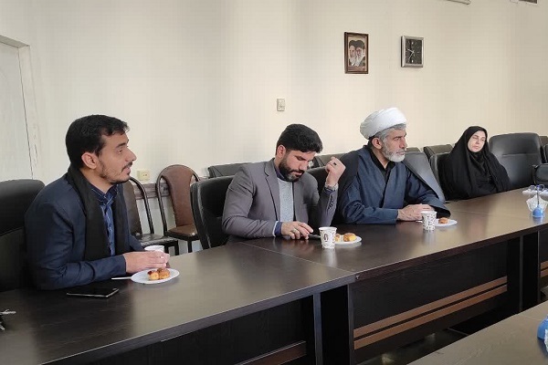 جلسه هماهنگی و برنامه‌ریزی محفل انس و تدبر در قرآن