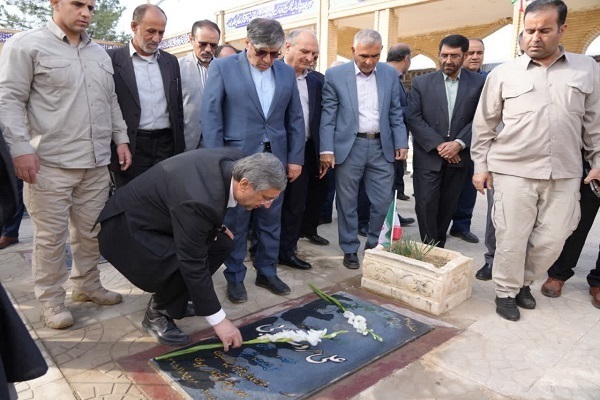 گلزار شهدای رومشکان غبارروبی شد