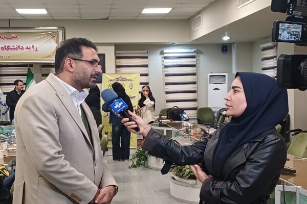 آیین اختتاميه چهاردهمین دوره مسابقات مناظره دانشجویان لرستان برگزار شد