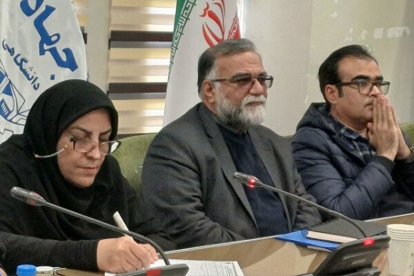 آیین اختتاميه چهاردهمین دوره مسابقات مناظره دانشجویان لرستان برگزار شد