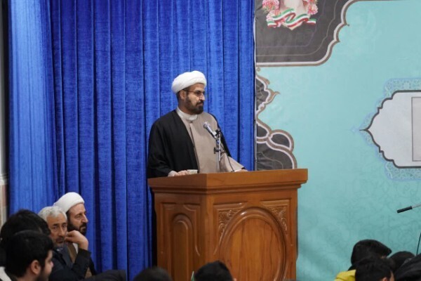 اجتماع طلاب و روحانیون لرستان در محکومیت هتک‌کنندگان قرآن کریم، مرجعیت دینی و ولایت فقیه