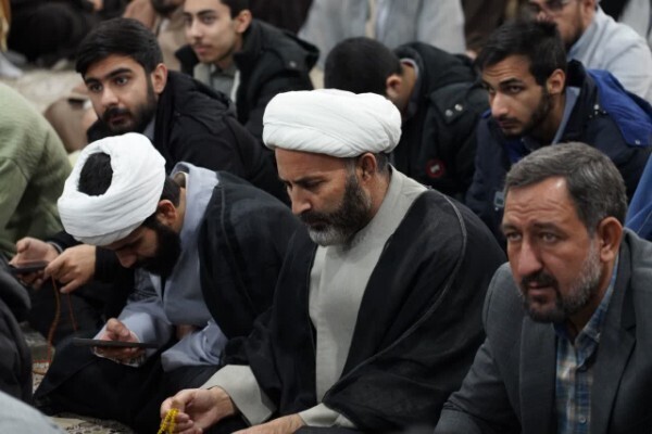 اجتماع طلاب و روحانیون لرستان در محکومیت هتک‌کنندگان قرآن کریم، مرجعیت دینی و ولایت فقیه