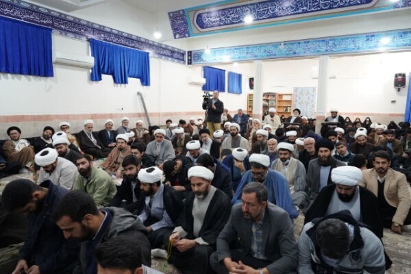 اجتماع طلاب و روحانیون لرستان در محکومیت هتک‌کنندگان قرآن کریم، مرجعیت دینی و ولایت فقیه