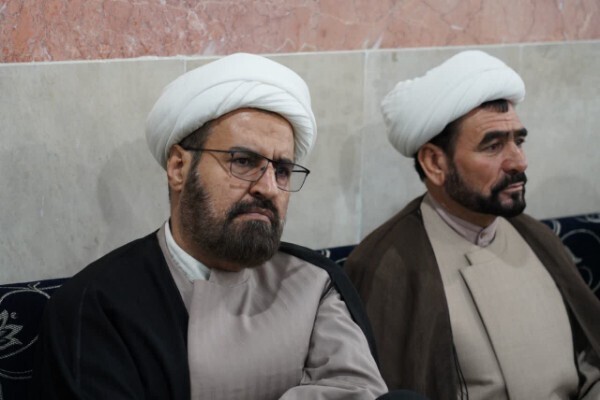 اجتماع طلاب و روحانیون لرستان در محکومیت هتک‌کنندگان قرآن کریم، مرجعیت دینی و ولایت فقیه