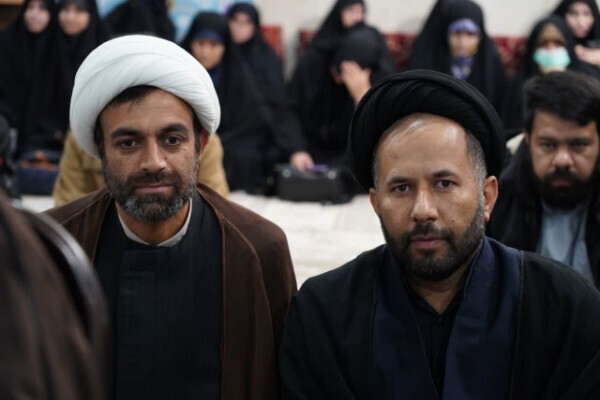 اجتماع طلاب و روحانیون لرستان در محکومیت هتک‌کنندگان قرآن کریم، مرجعیت دینی و ولایت فقیه