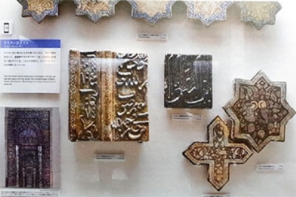 Mihrab iraniano decorato con versi del Corano in mostra a museo giapponese