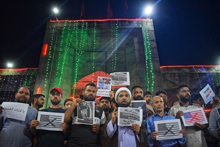 Warga Kashmir mengutuk serangan biadab Zionis ke atas Iran