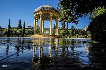 Hafez e o Alcorão: Alegoria, Amor e Significado em Camadas