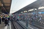 В знак протеста против задержания судна 